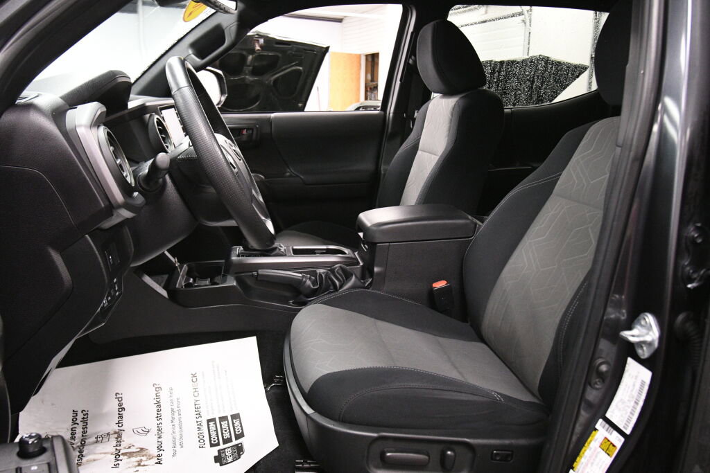 Certified 2023 Toyota Tacoma TRD Sport image 9