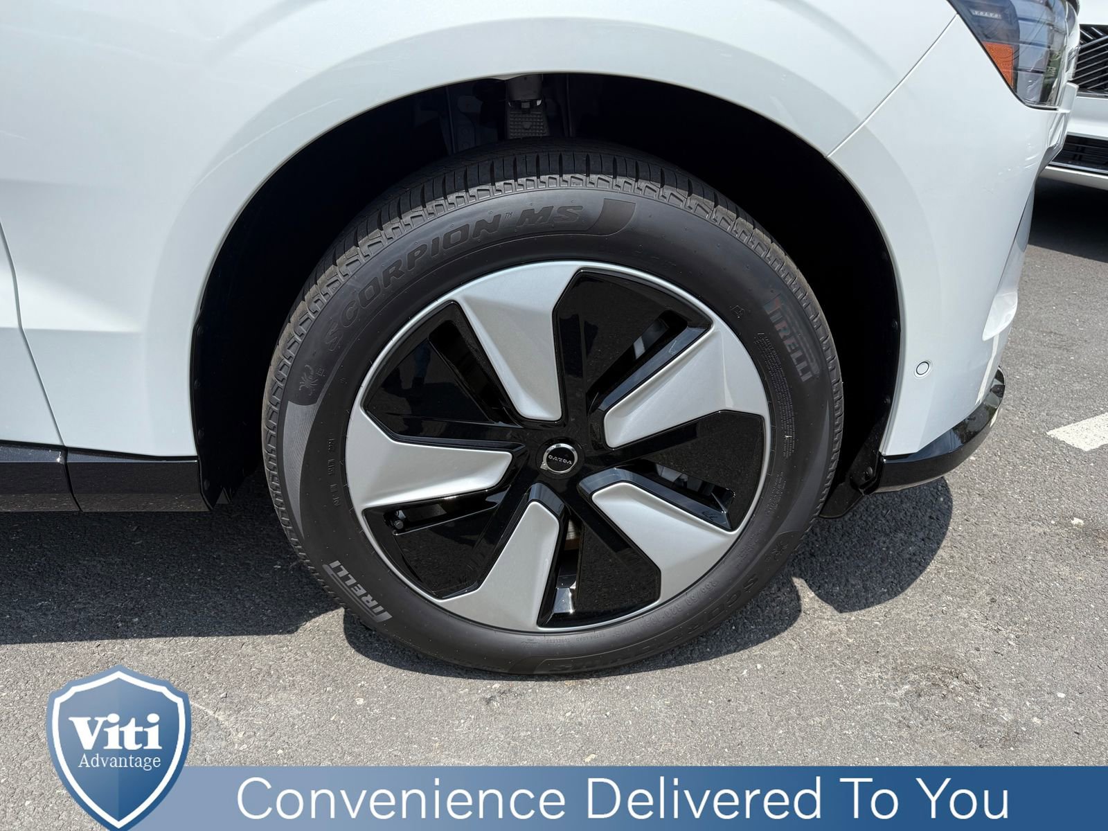 New 2025 Volvo EX90 Plus image 10