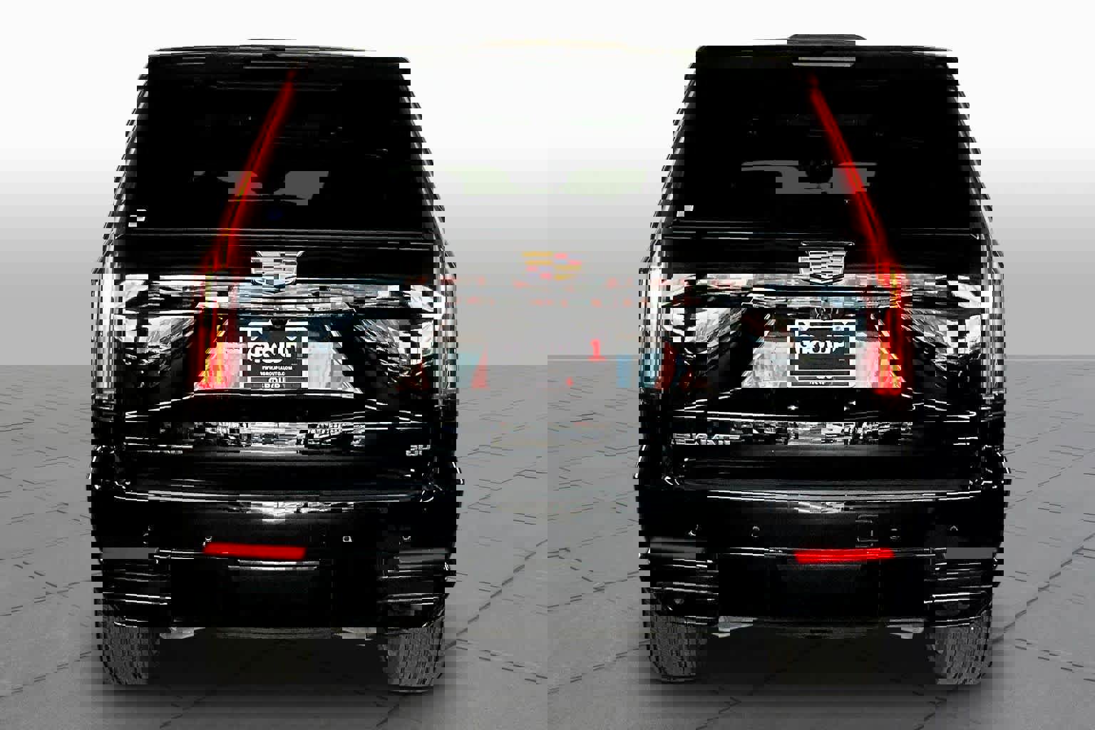 Used 2025 Cadillac Escalade Sport Platinum image 4