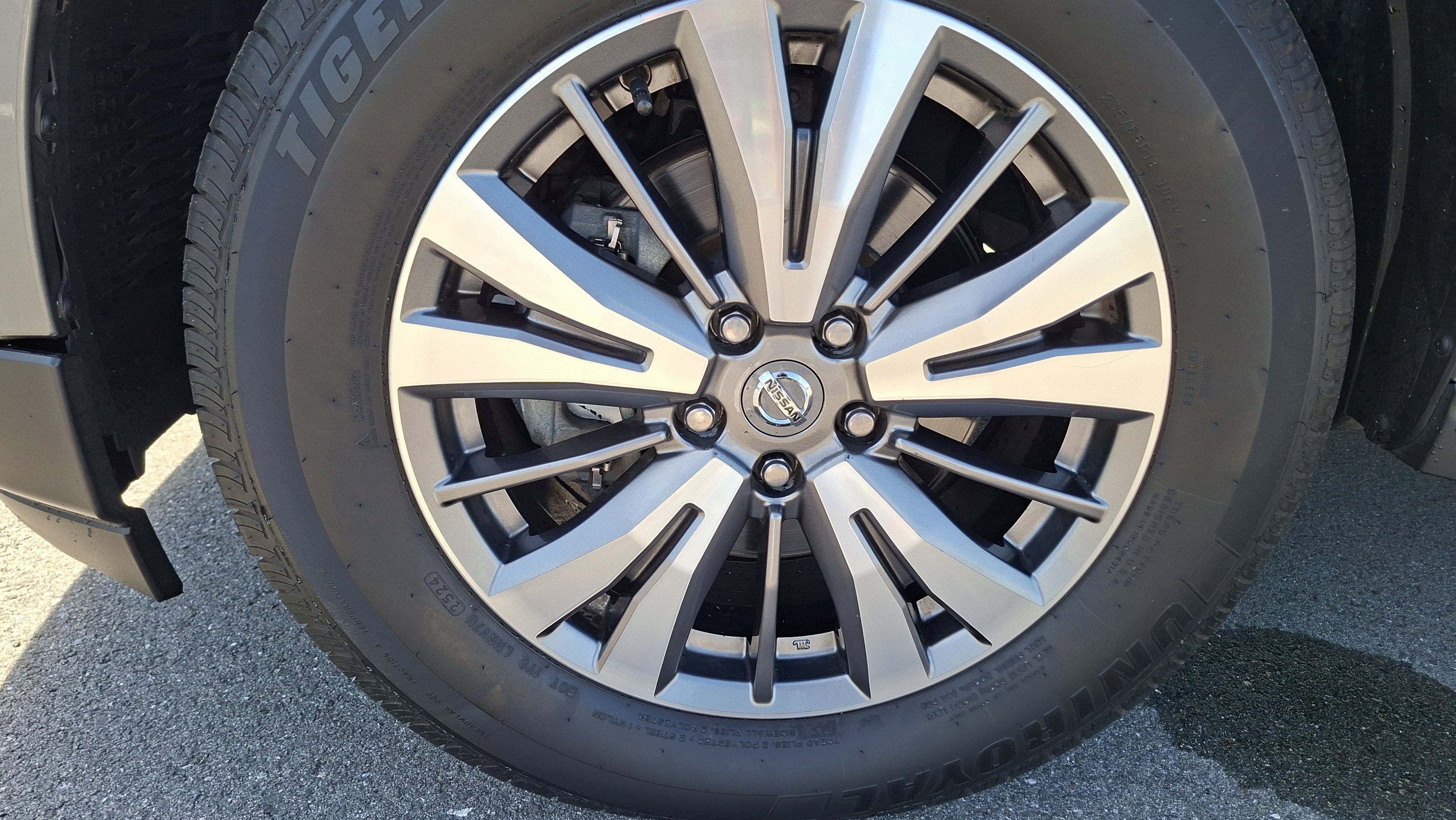 Certified 2020 Nissan Pathfinder SV image 25