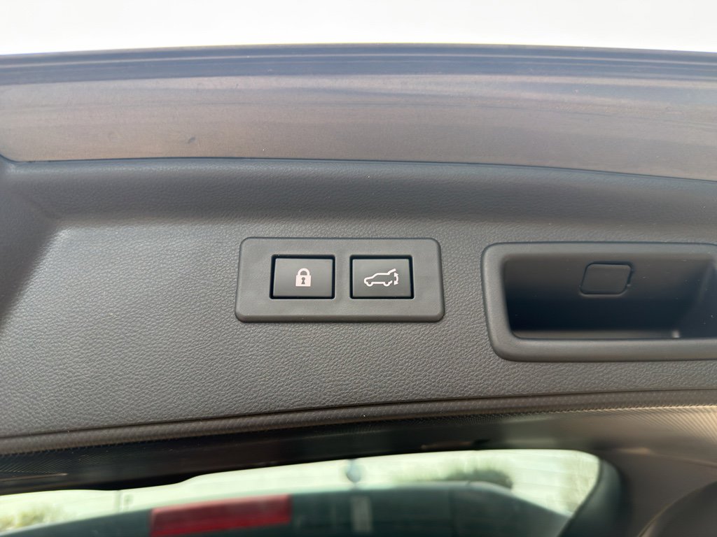 Used 2022 Subaru Forester Limited image 19