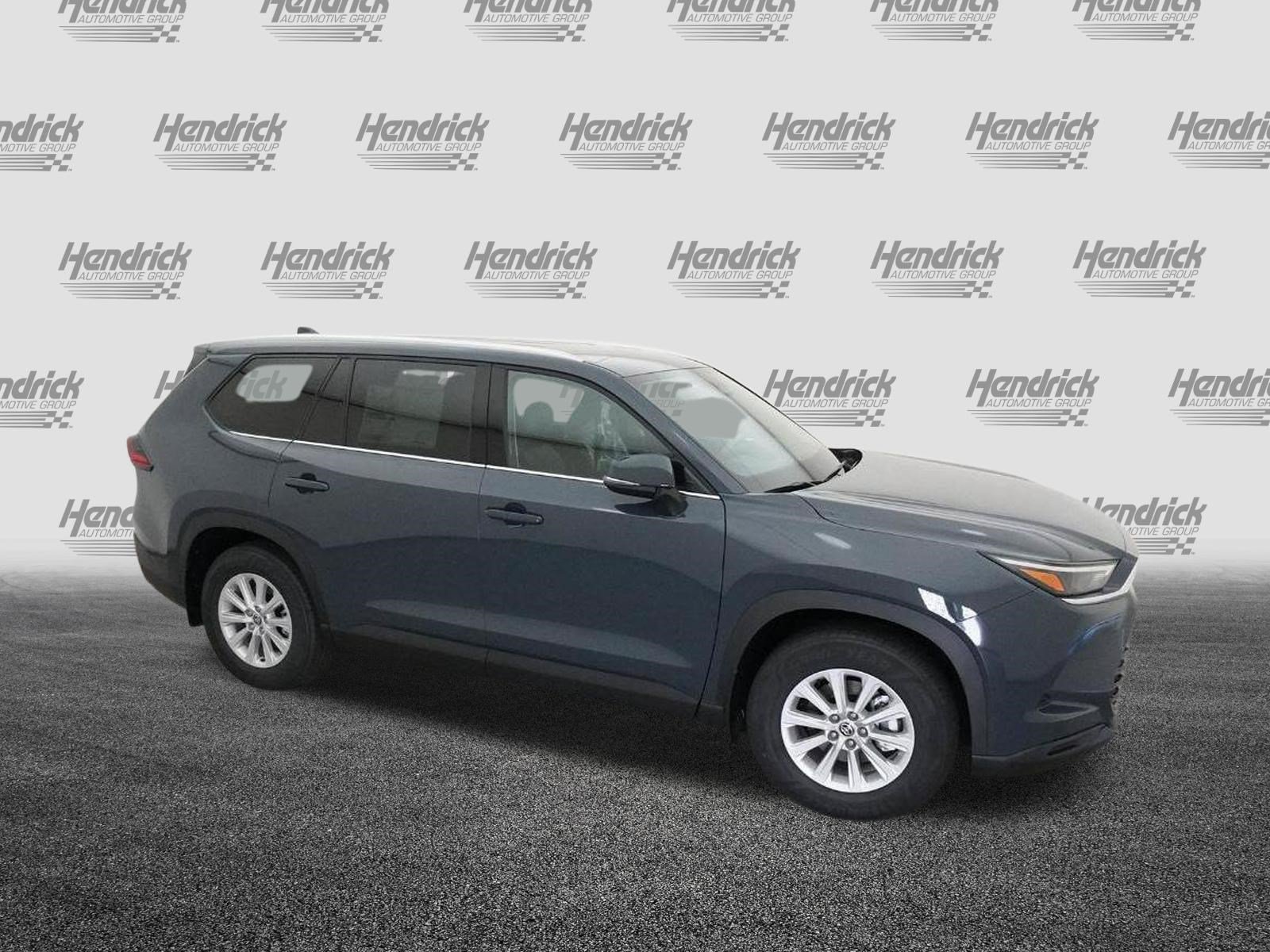 Used 2026 Toyota Grand Highlander XLE FWD image 13