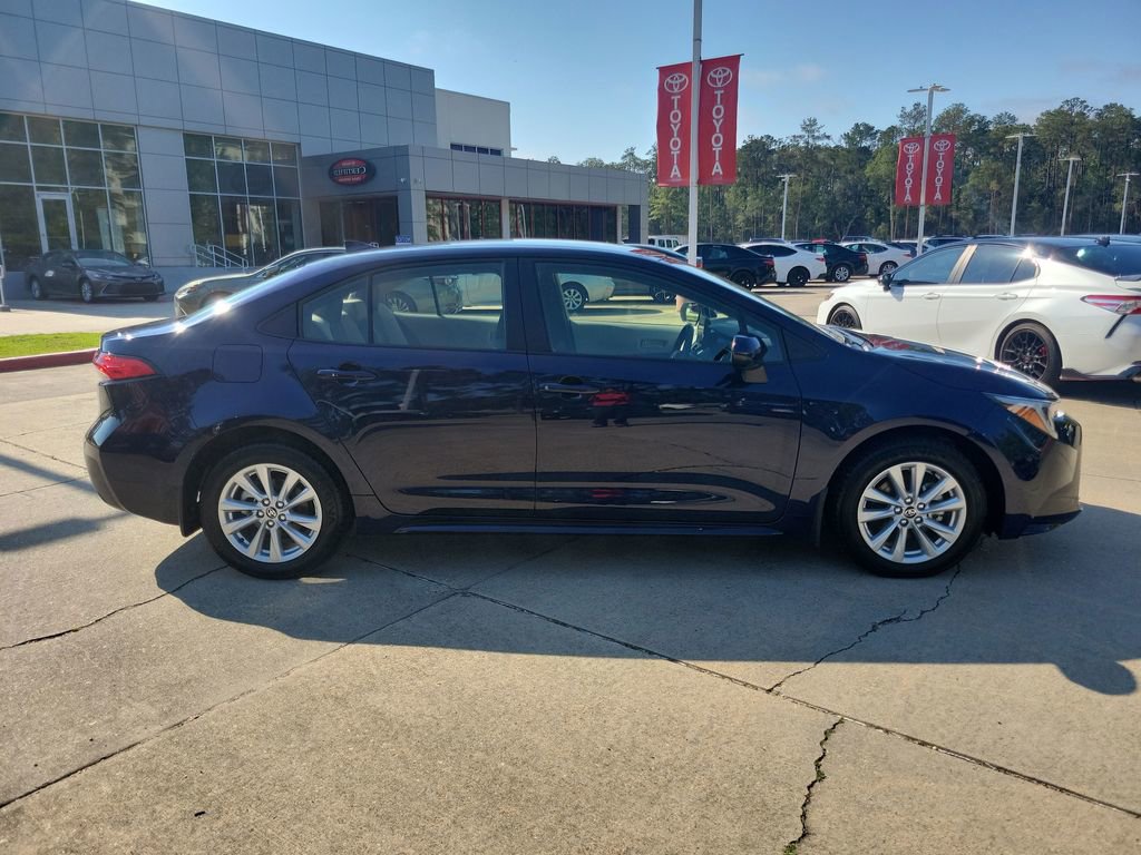 Certified 2026 Toyota Corolla LE w/ LE Premium Package FWD image 7