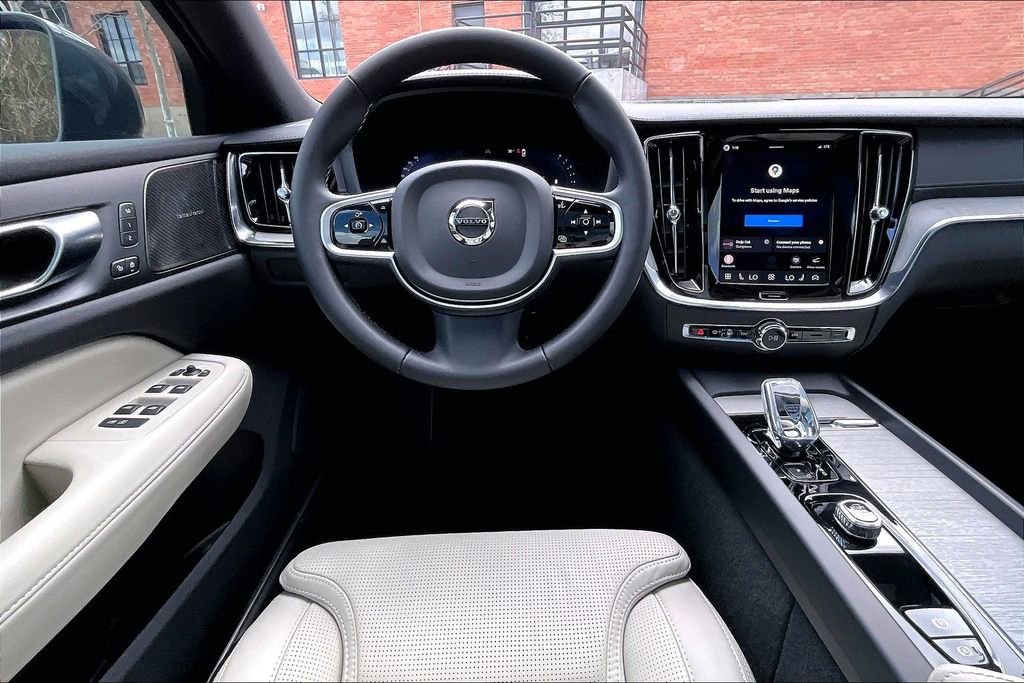 New 2026 Volvo V60 B5 Cross Country Ultra image 21