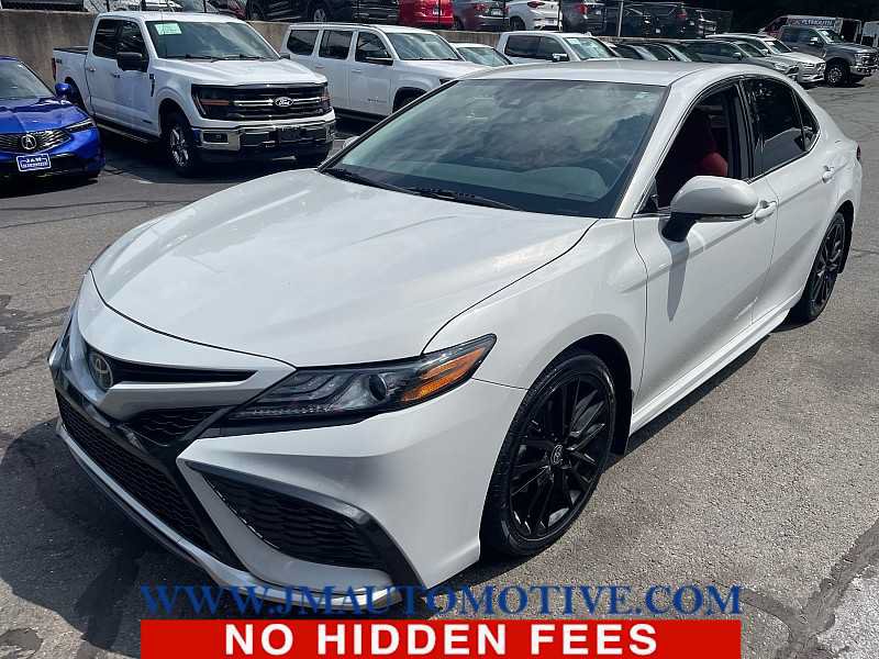 Used 2024 Toyota Camry XSE w/ Cold Weather Package AWD/4WD image 1