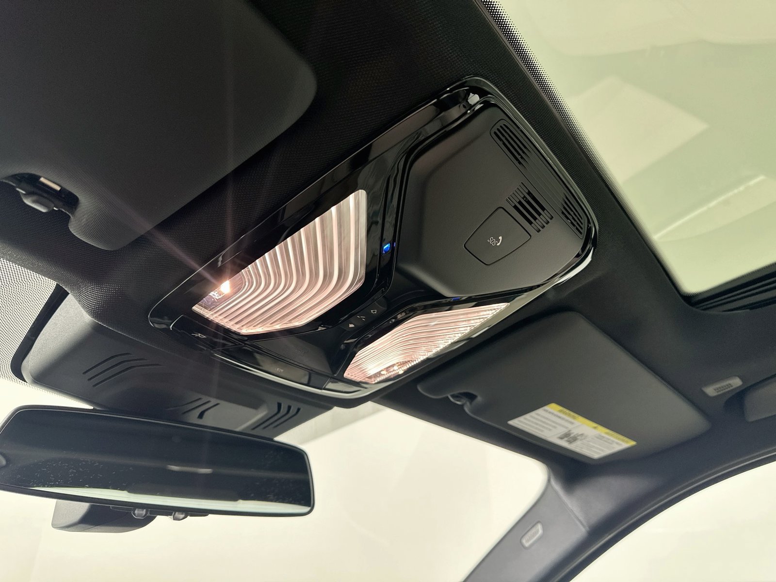 New 2026 BMW 330i xDrive Sedan AWD/4WD image 32
