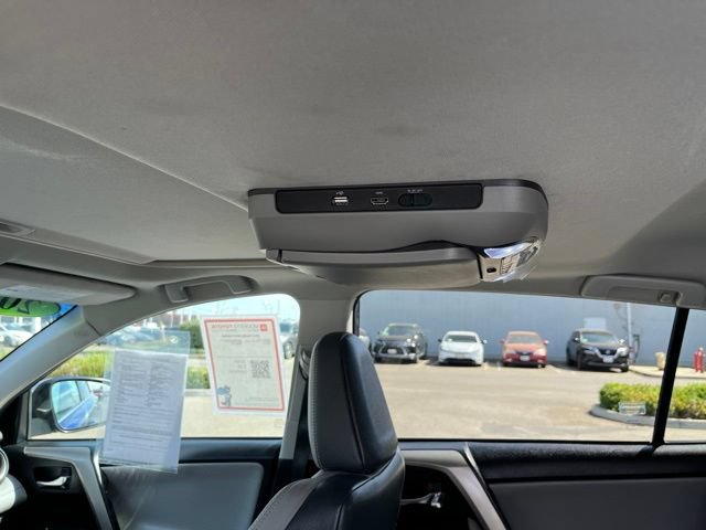 Used 2015 Toyota RAV4 Limited FWD image 12