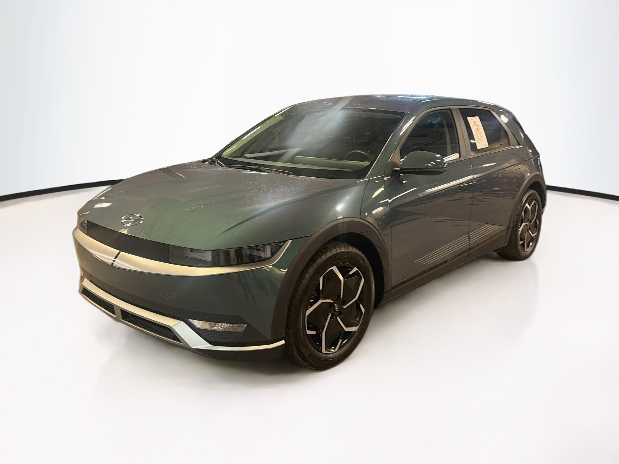 Used 2024 Hyundai Ioniq 5 SEL AWD/4WD image 3
