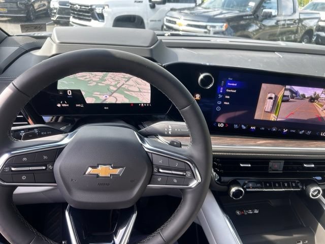 New 2026 Chevrolet Suburban Premier AWD/4WD image 38