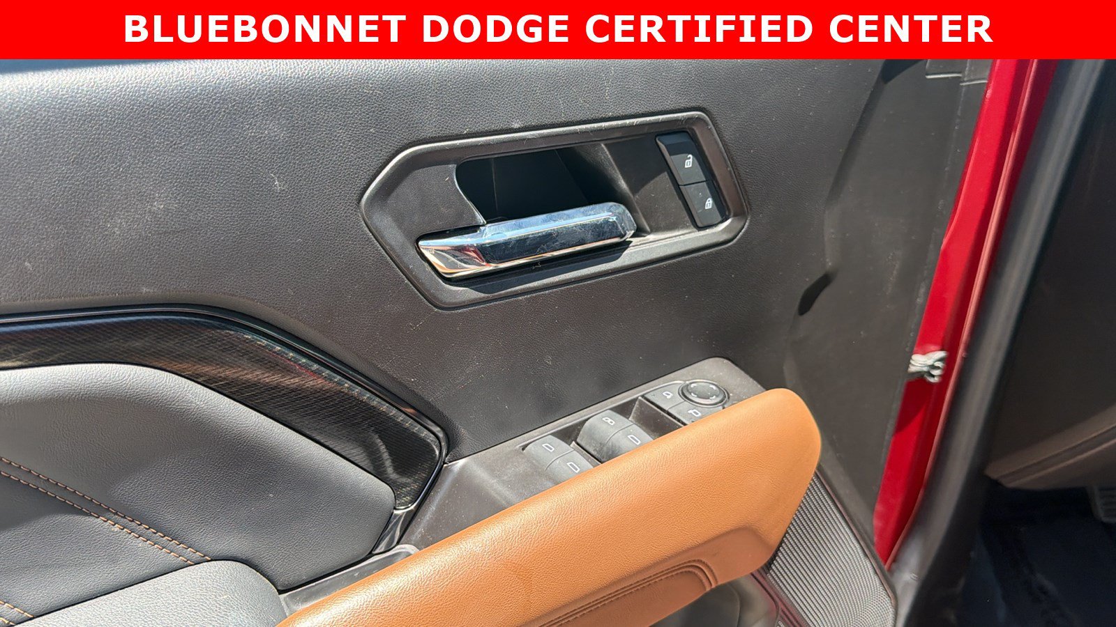 Used 2024 GMC Canyon AT4 w/ Technology Package AWD/4WD image 10