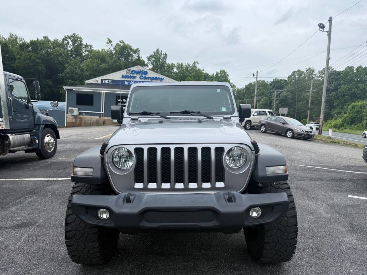 Used 2018 Jeep Wrangler Unlimited Sport S AWD/4WD image 2