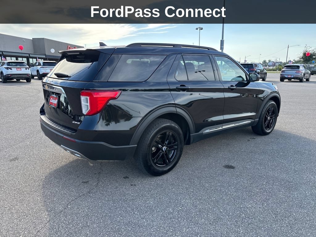 Used 2024 Ford Explorer XLT w/ Equipment Group 202A AWD/4WD image 6