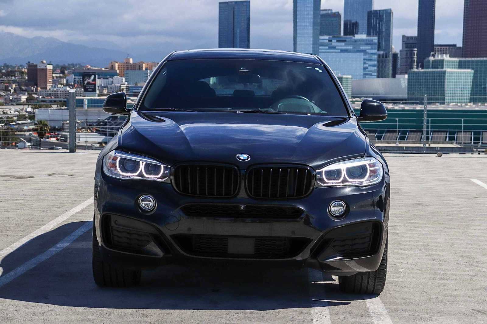 Used 2019 BMW X6 xDrive35i w/ M Sport Package AWD/4WD image 2