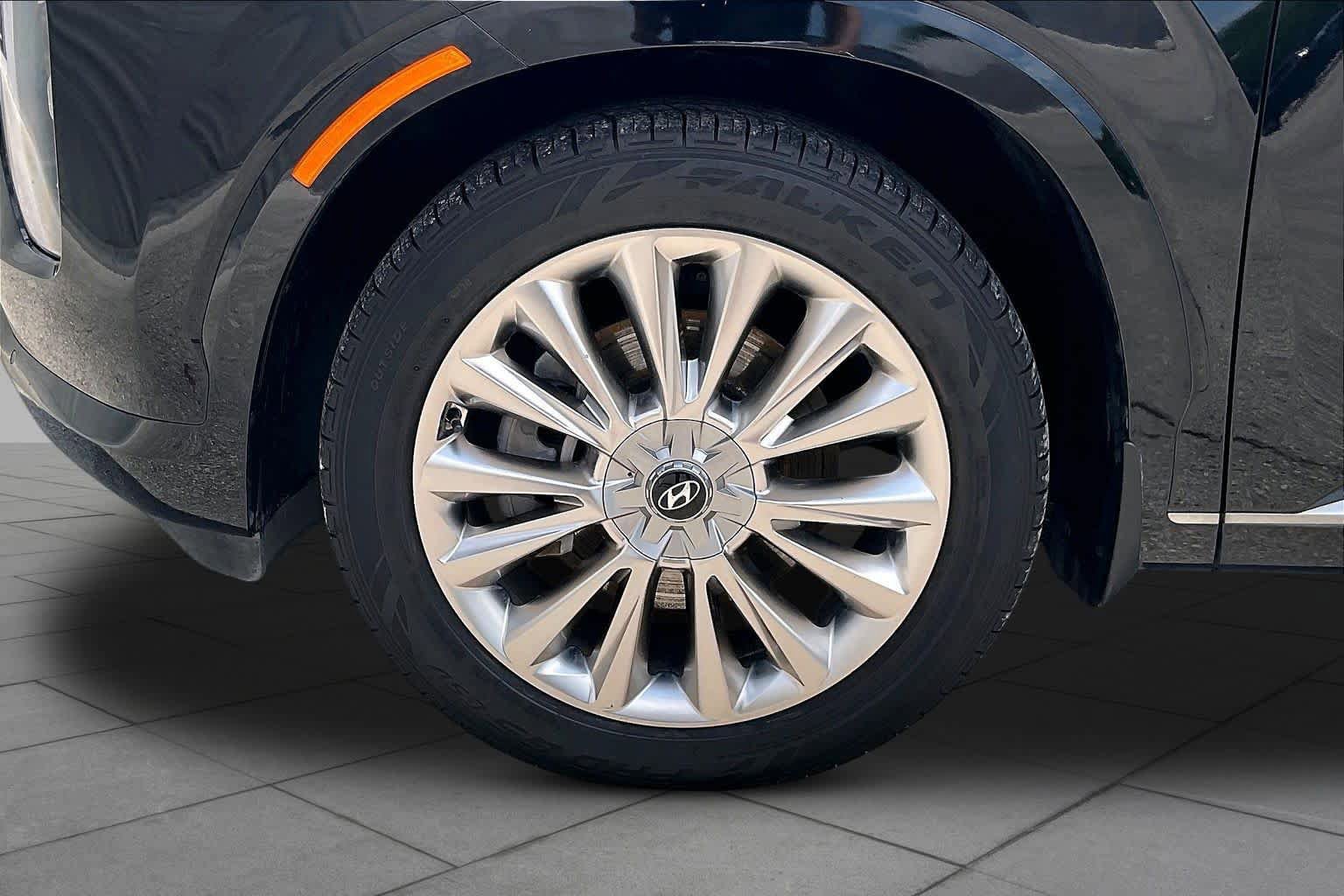 Used 2020 Hyundai Palisade Limited FWD image 10