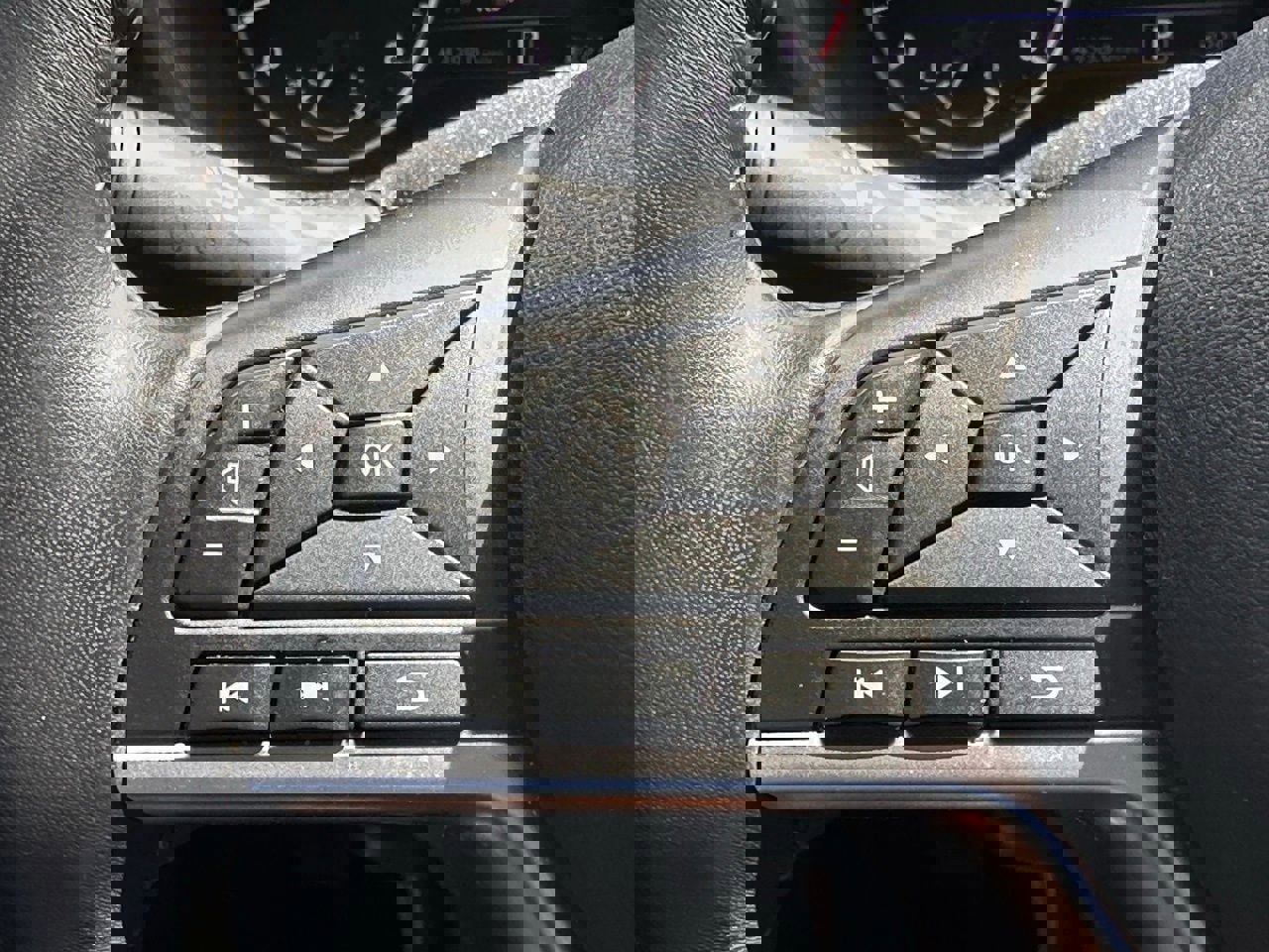 Used 2021 Nissan Sentra SV w/ Trunk Package image 26