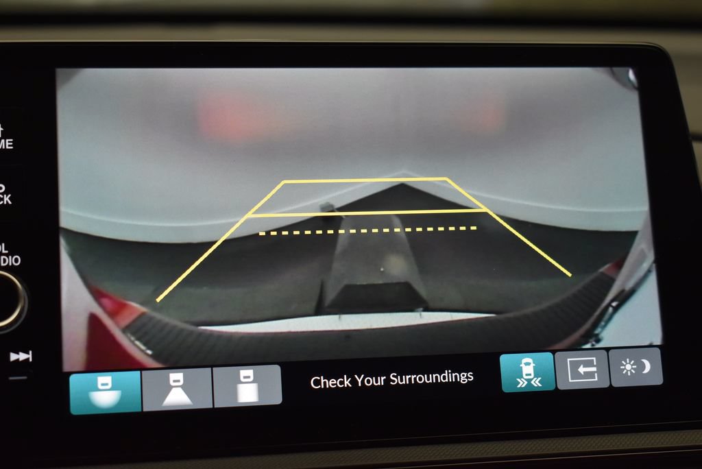 Used 2025 Honda Odyssey Touring image 43