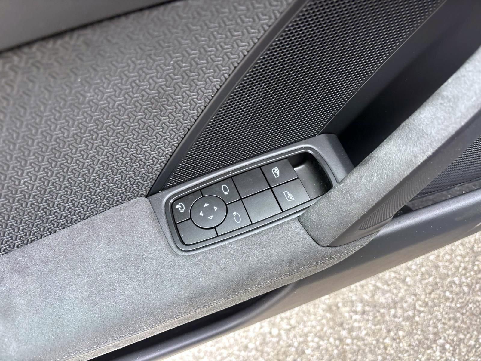 Used 2026 Porsche 911 Carrera GTS image 25