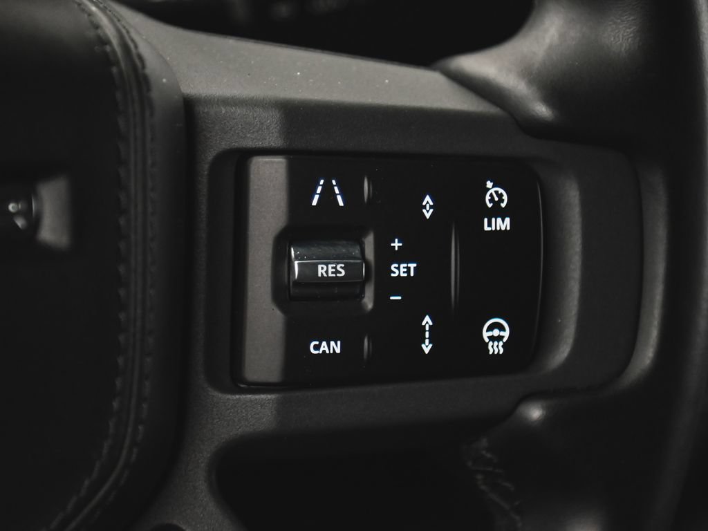 Used 2024 Land Rover Defender 130 X AWD/4WD image 28