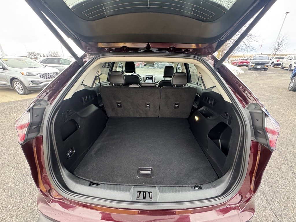 Certified 2024 Ford Edge SEL w/ Convenience Package image 11