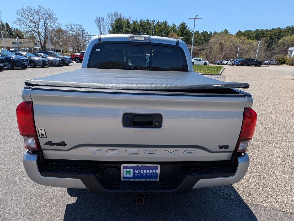 Used 2022 Toyota Tacoma SR AWD/4WD image 4