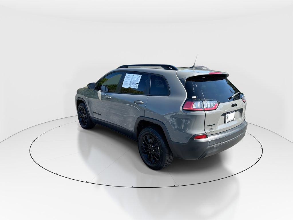 Used 2023 Jeep Cherokee Altitude Lux image 6