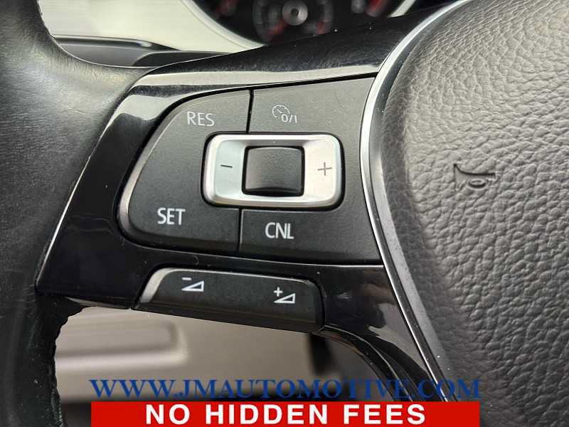 Used 2017 Volkswagen Golf S AWD/4WD image 42