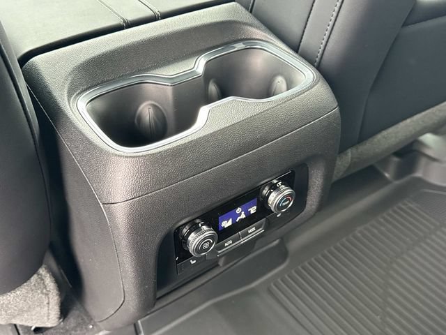 New 2026 GMC Acadia Elevation w/ Black Edition FWD image 18