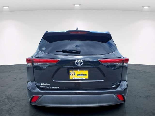 Used 2023 Toyota Highlander LE FWD image 10