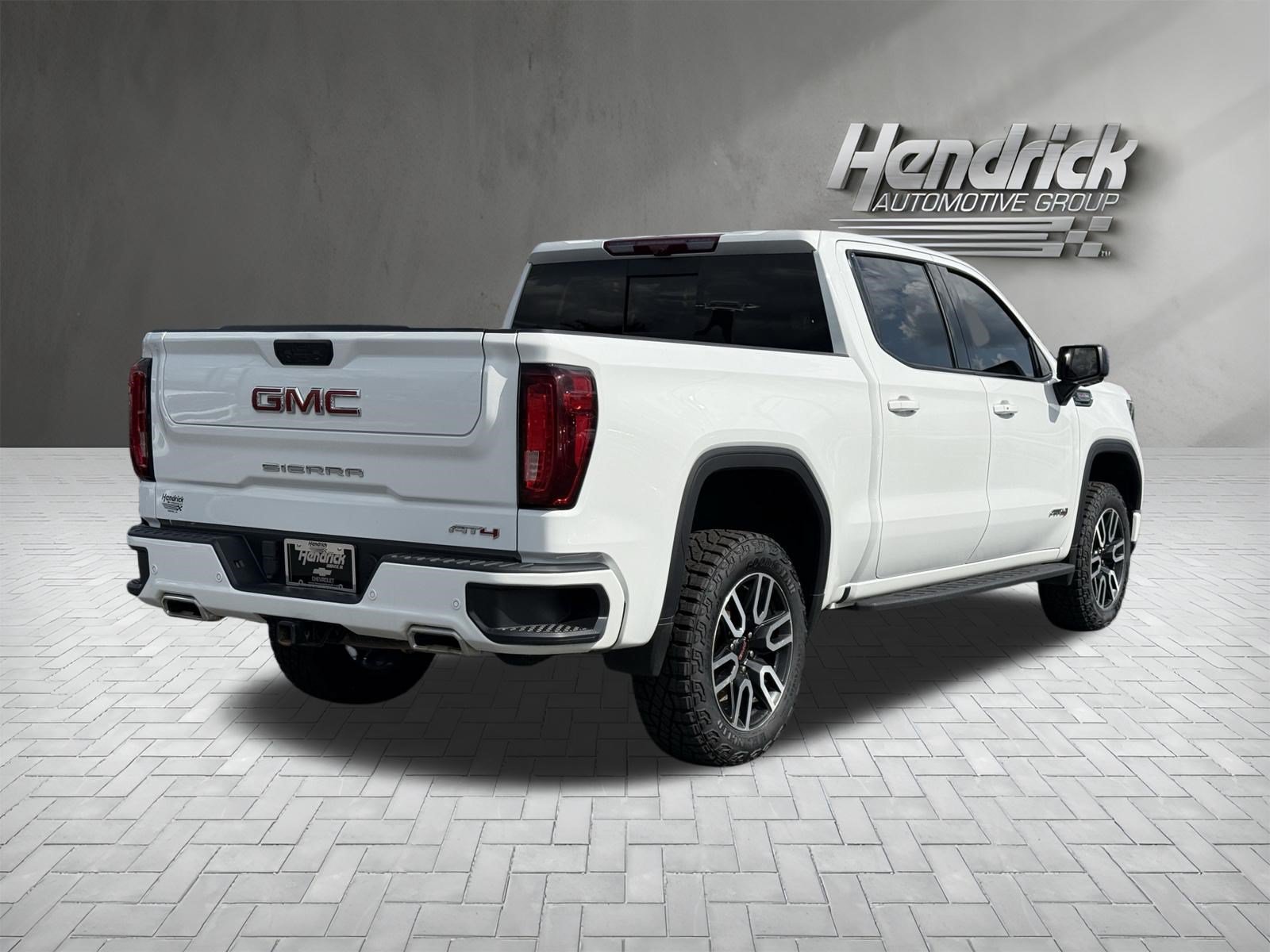 Used 2024 GMC Sierra 1500 AT4 w/ Technology Package AWD/4WD image 10