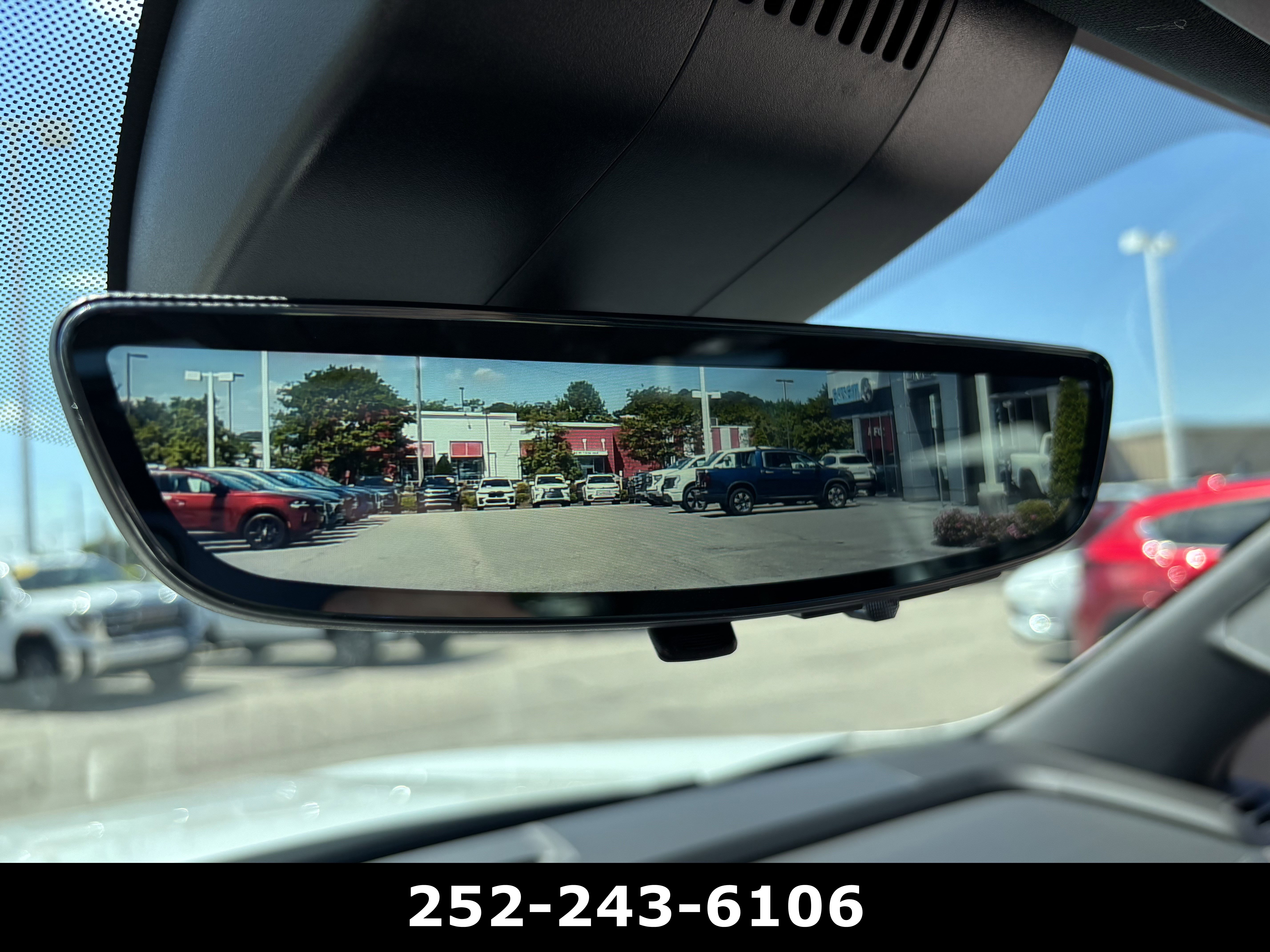 Used 2025 Chevrolet Tahoe High Country AWD/4WD image 46