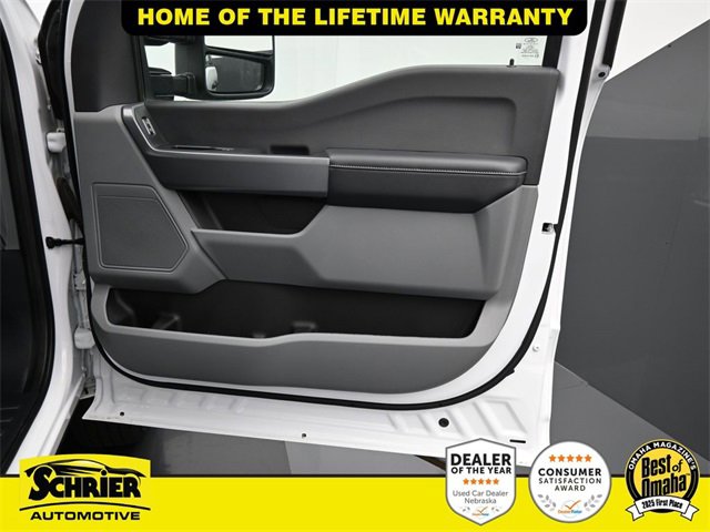 Used 2024 Ford F350 XLT image 32