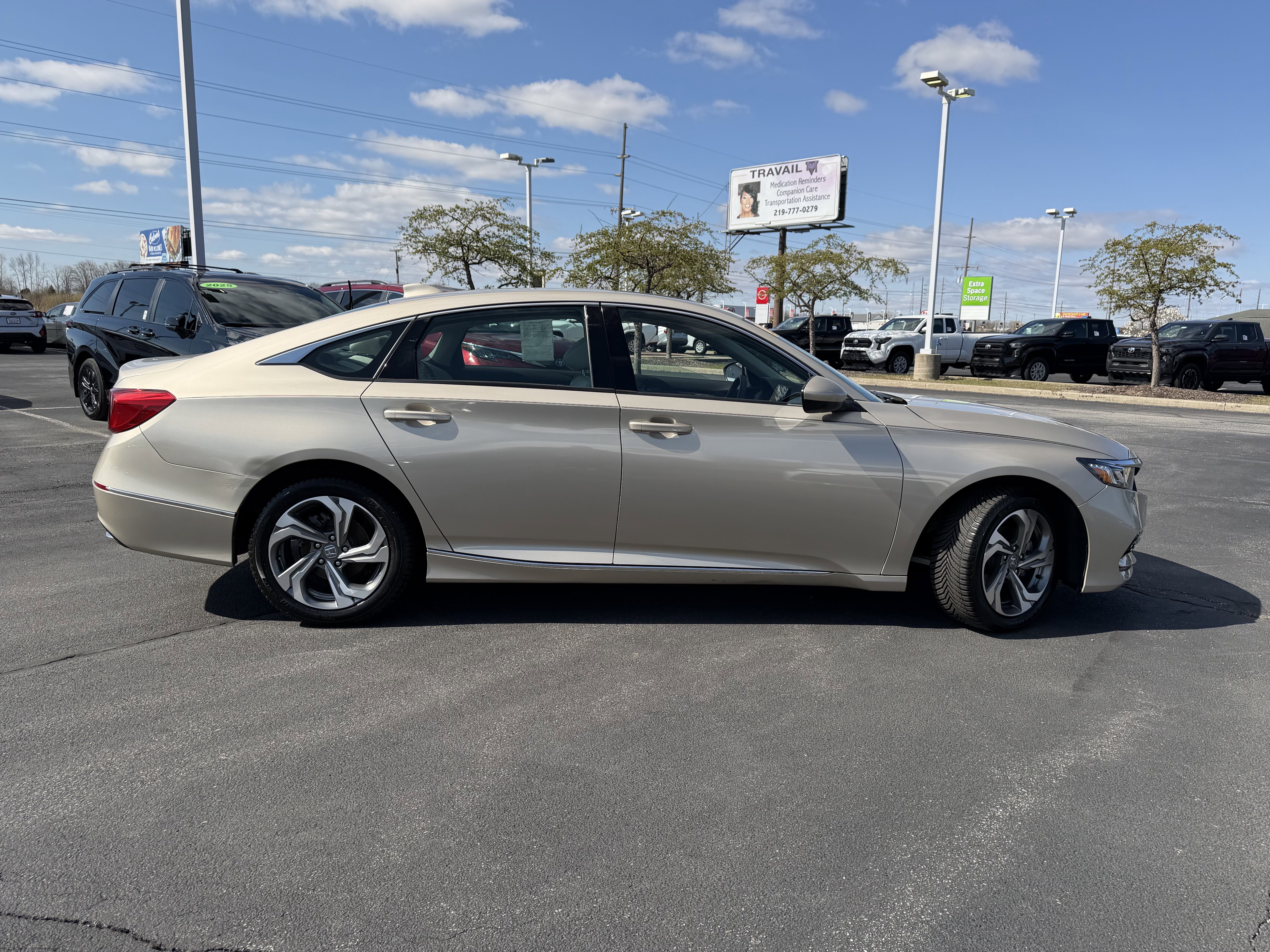 Used 2019 Honda Accord EX image 10
