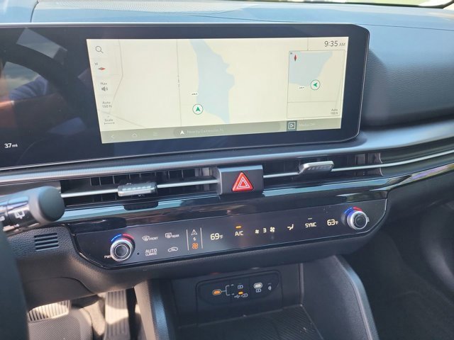 New 2026 Kia Sportage SX image 16