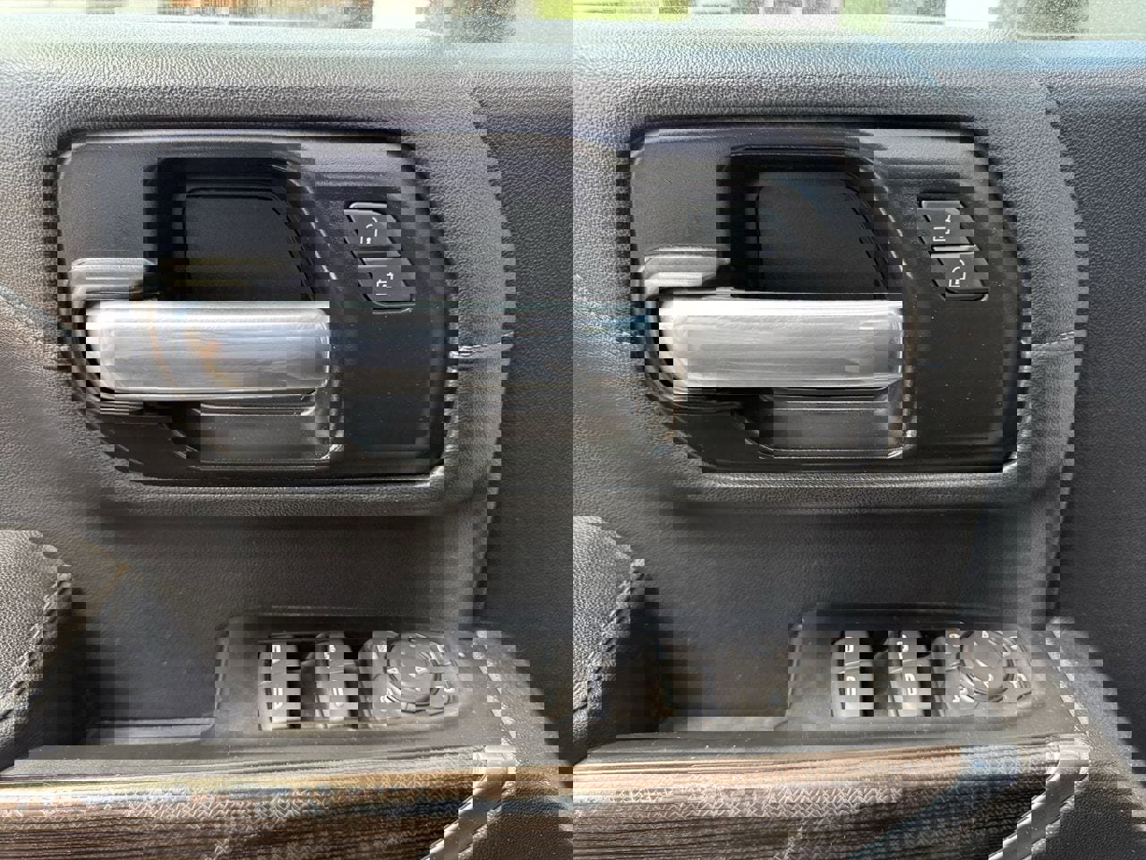 Used 2021 Chevrolet Silverado 2500 LT w/ Fleet Comfort Package image 22