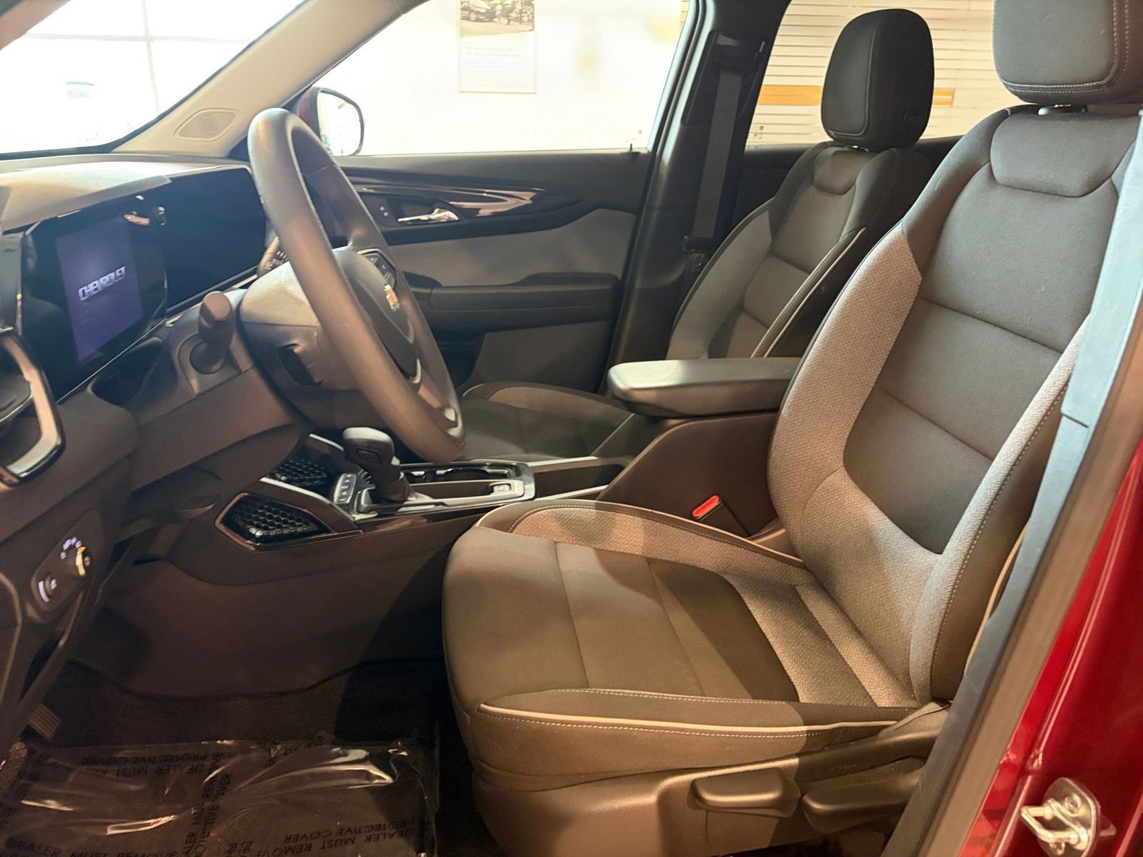 Used 2025 Chevrolet TrailBlazer LT image 24