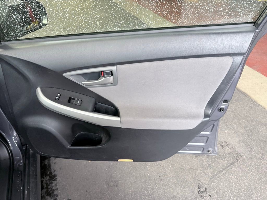 Used 2015 Toyota Prius Four image 15