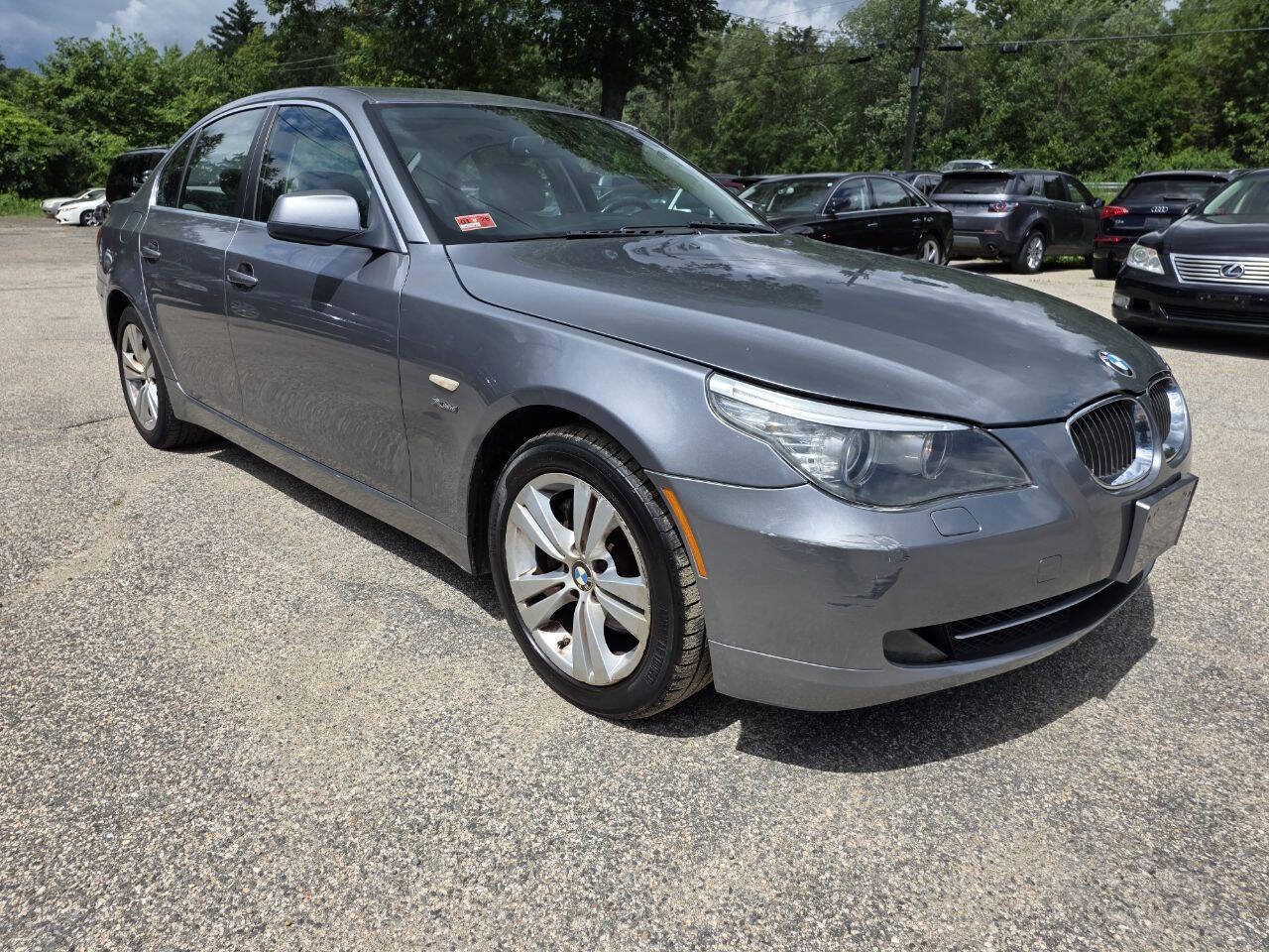 Used 2010 BMW 528i xDrive Sedan AWD/4WD image 7