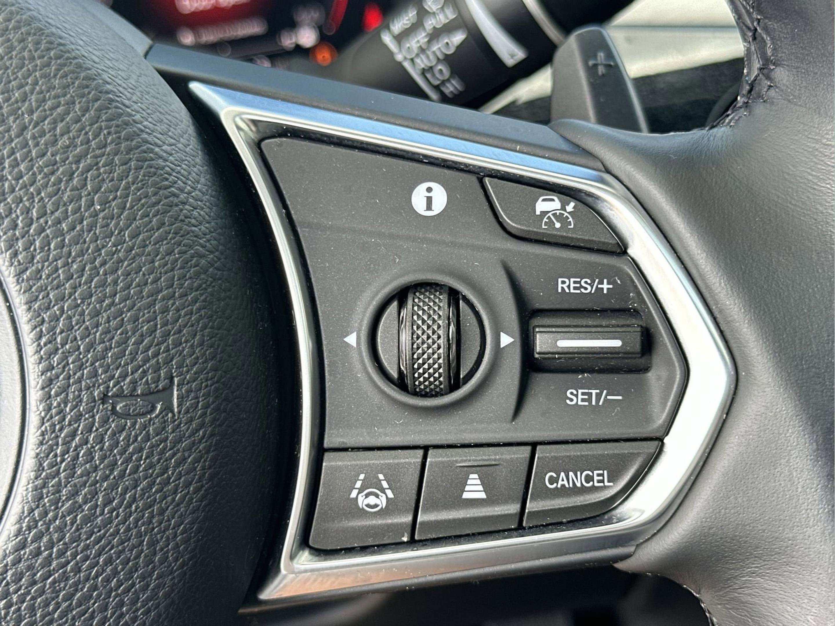 Used 2023 Acura MDX FWD w/ Technology Package image 15