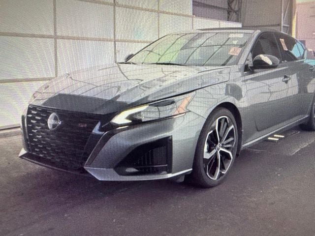 Certified 2024 Nissan Altima 2.5 SR FWD image 4
