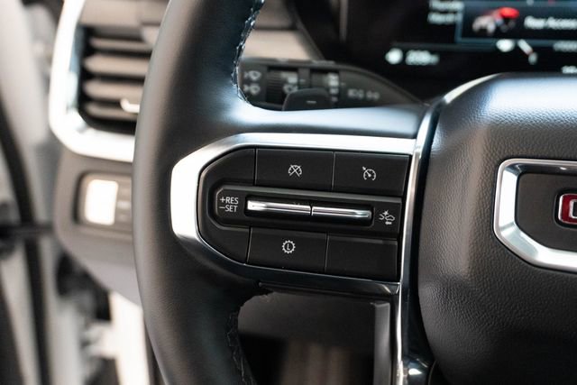 Used 2025 GMC Acadia Elevation image 26