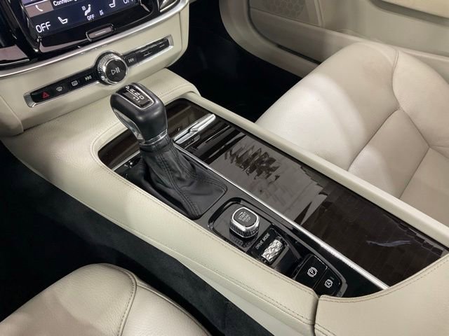 Used 2018 Volvo S90 T5 Momentum w/ Convenience Package AWD/4WD image 15