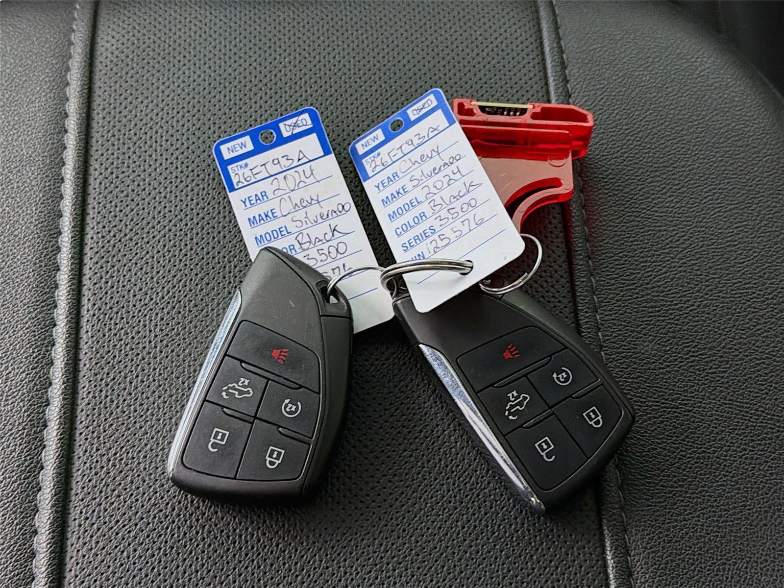 Used 2024 Chevrolet Silverado 3500 LTZ image 33