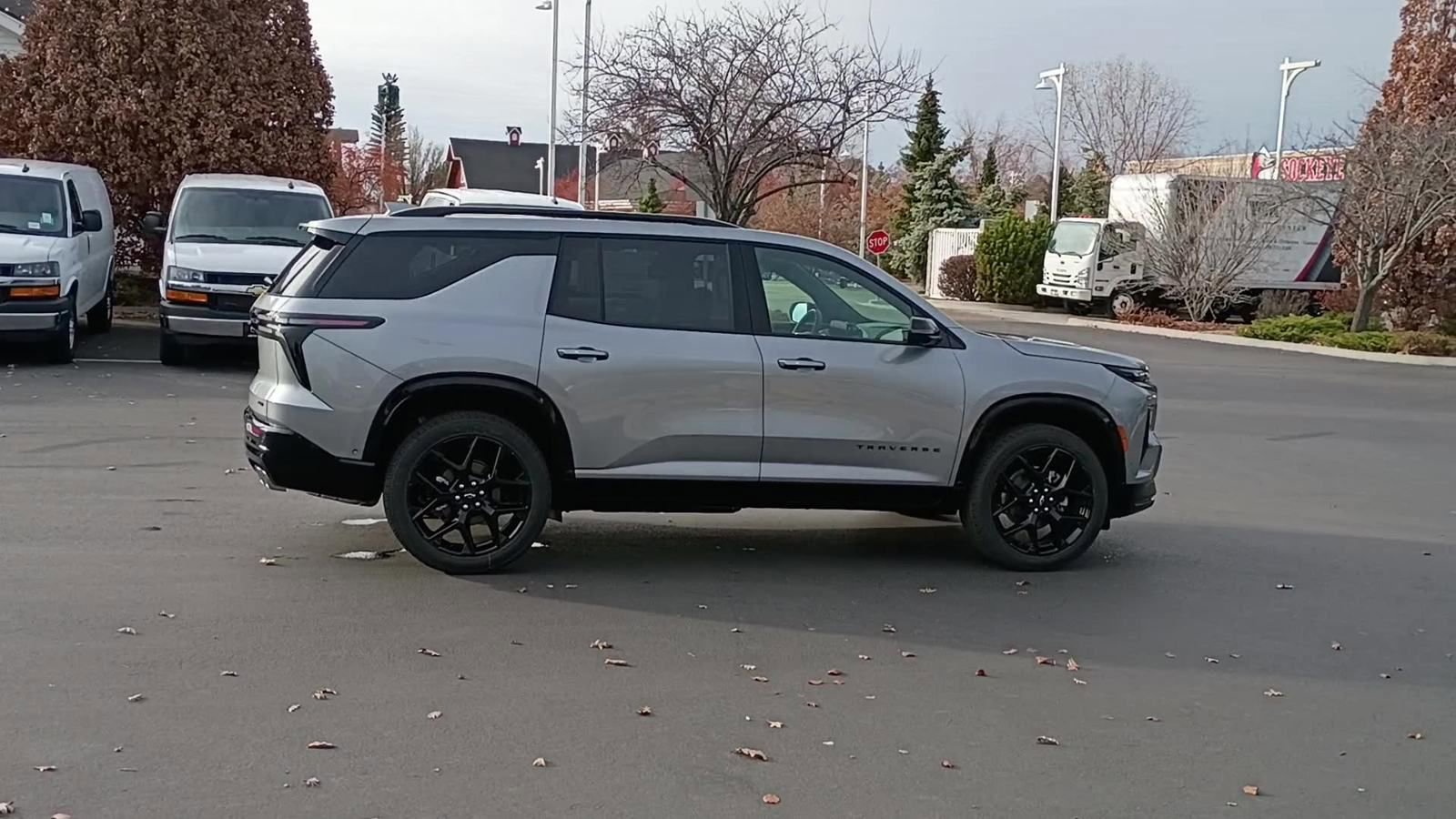 New 2026 Chevrolet Traverse RS image 6