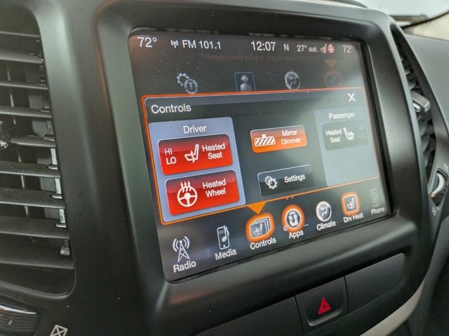 Used 2016 Jeep Cherokee Limited image 6