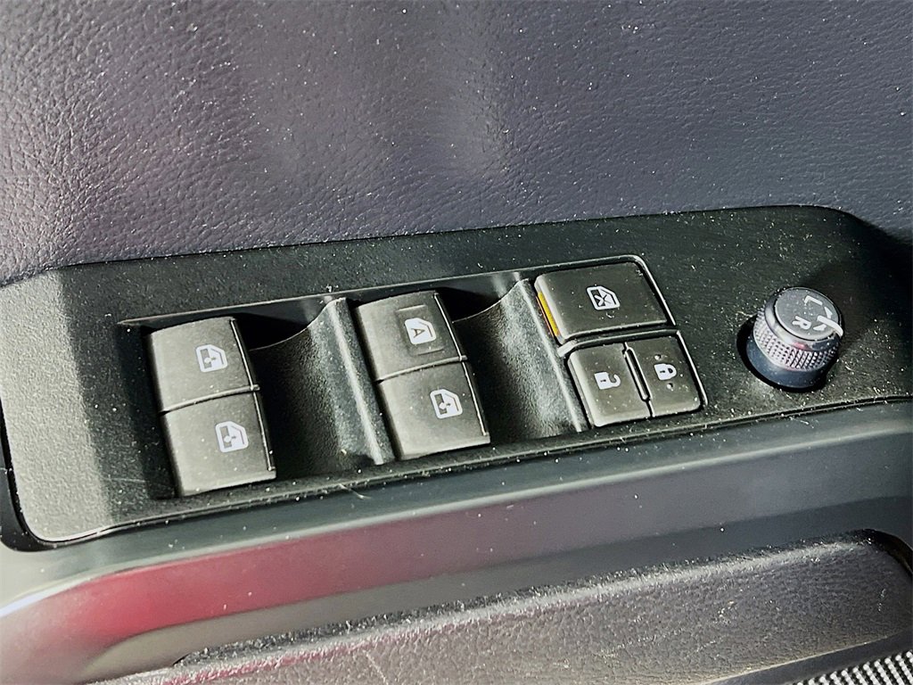 Certified 2019 Toyota Tacoma SR image 17