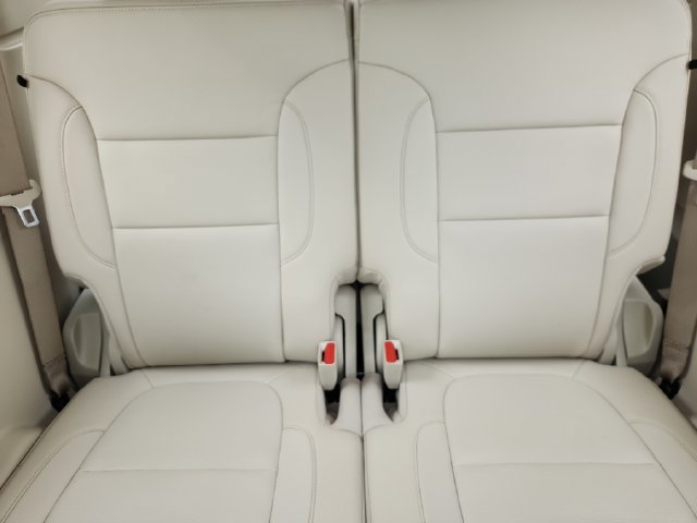 Used 2020 GMC Acadia Denali w/ Trailering Package AWD/4WD image 17