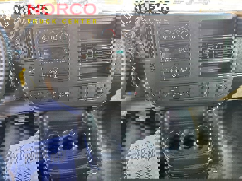 Used 2017 Chevrolet Express 2500 image 20