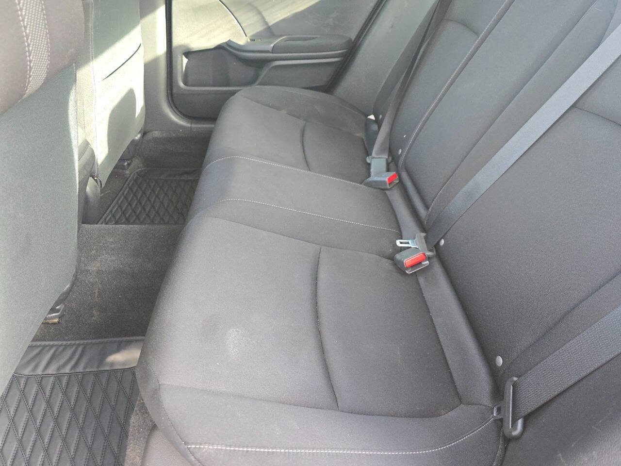 Used 2018 Honda Civic EX image 28