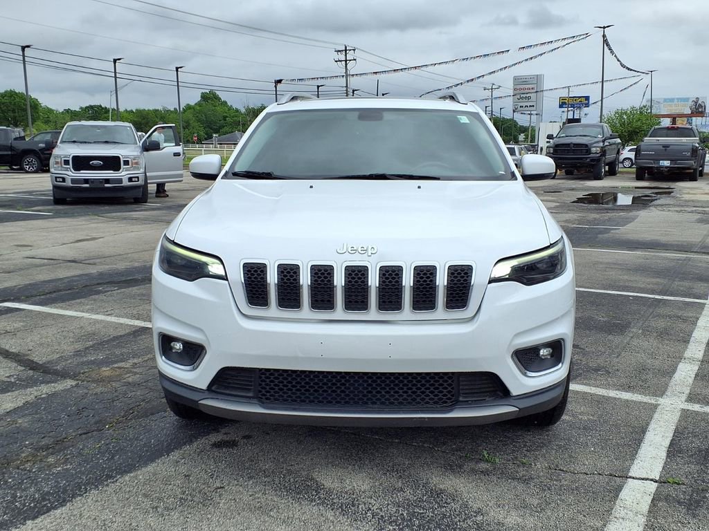 Used 2019 Jeep Cherokee Limited w/ Luxury Group image 2