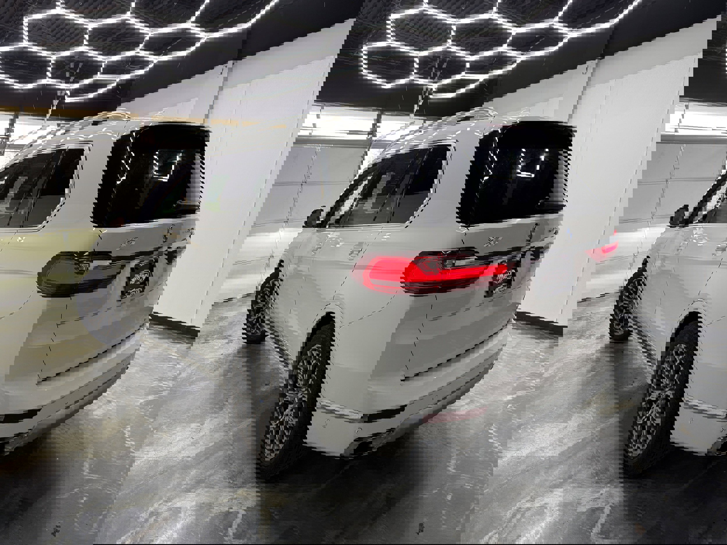 Used 2020 BMW X7 xDrive40i image 3